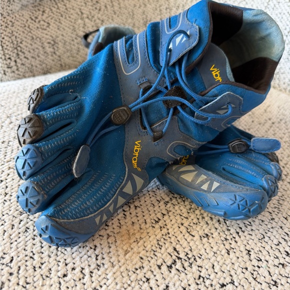 Vibram Men Blue FiveFingers Shoes - Picture 2 of 10